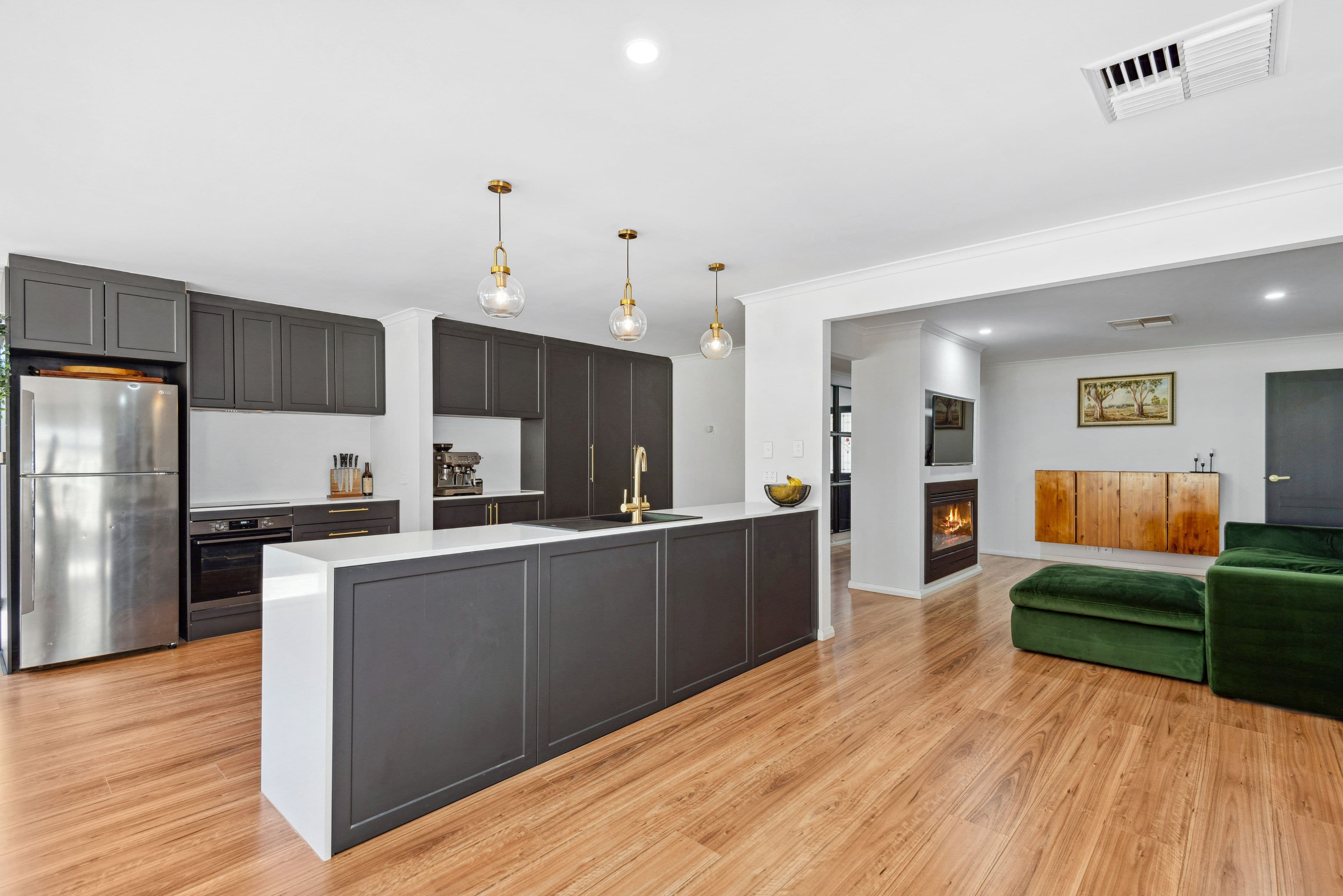 6 Goss Road, Aberfoyle Park SA 5159, Aberfoyle Park - Thumbnail 4
