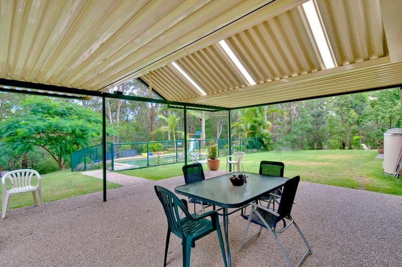 6 Cornwall Drive, ELANORA QLD 4221, Elanora - Thumbnail 2