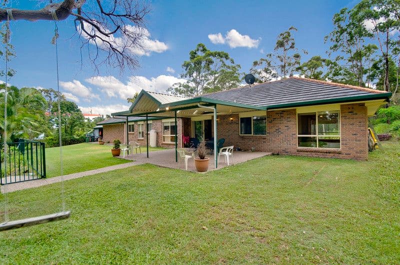 6 Cornwall Drive, ELANORA QLD 4221, Elanora - Thumbnail 4