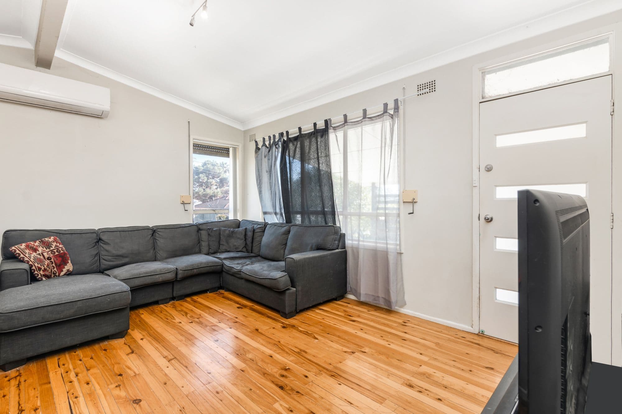 84 Barry Street, Cambridge Park NSW 2747, Cambridge Park - Thumbnail 2