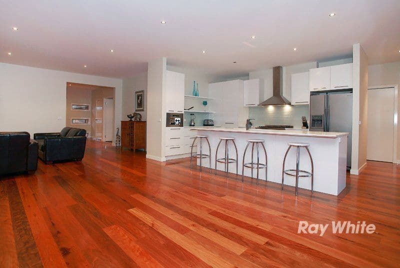 24 Greenmist Crescent, CRANBOURNE SOUTH VIC 3977, Cranbourne South - Thumbnail 5