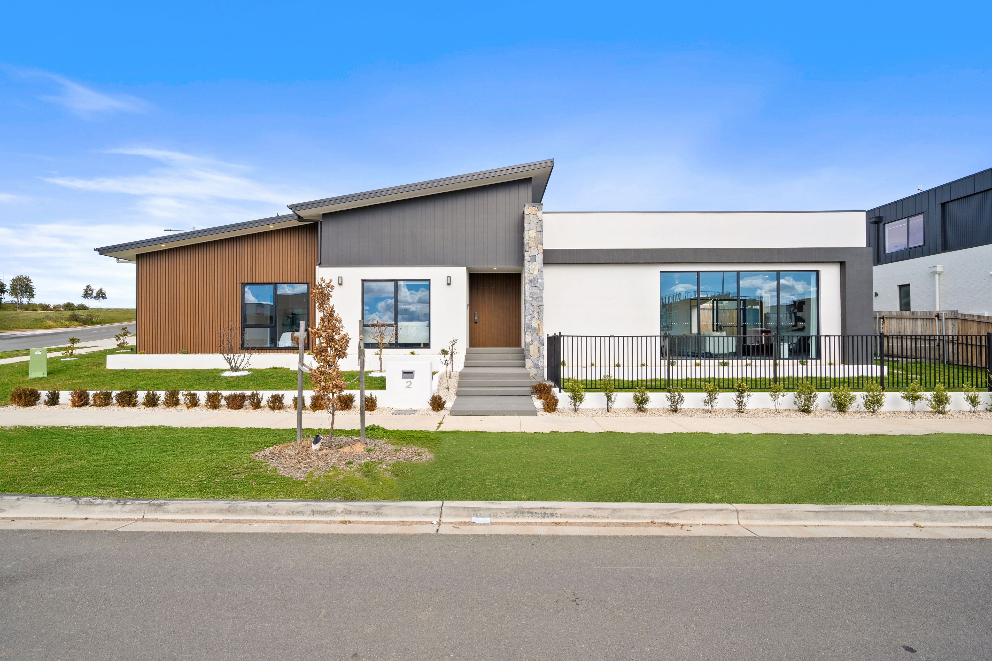 2 Rosanove Crescent, DENMAN PROSPECT ACT 2611, Denman Prospect - Image 1