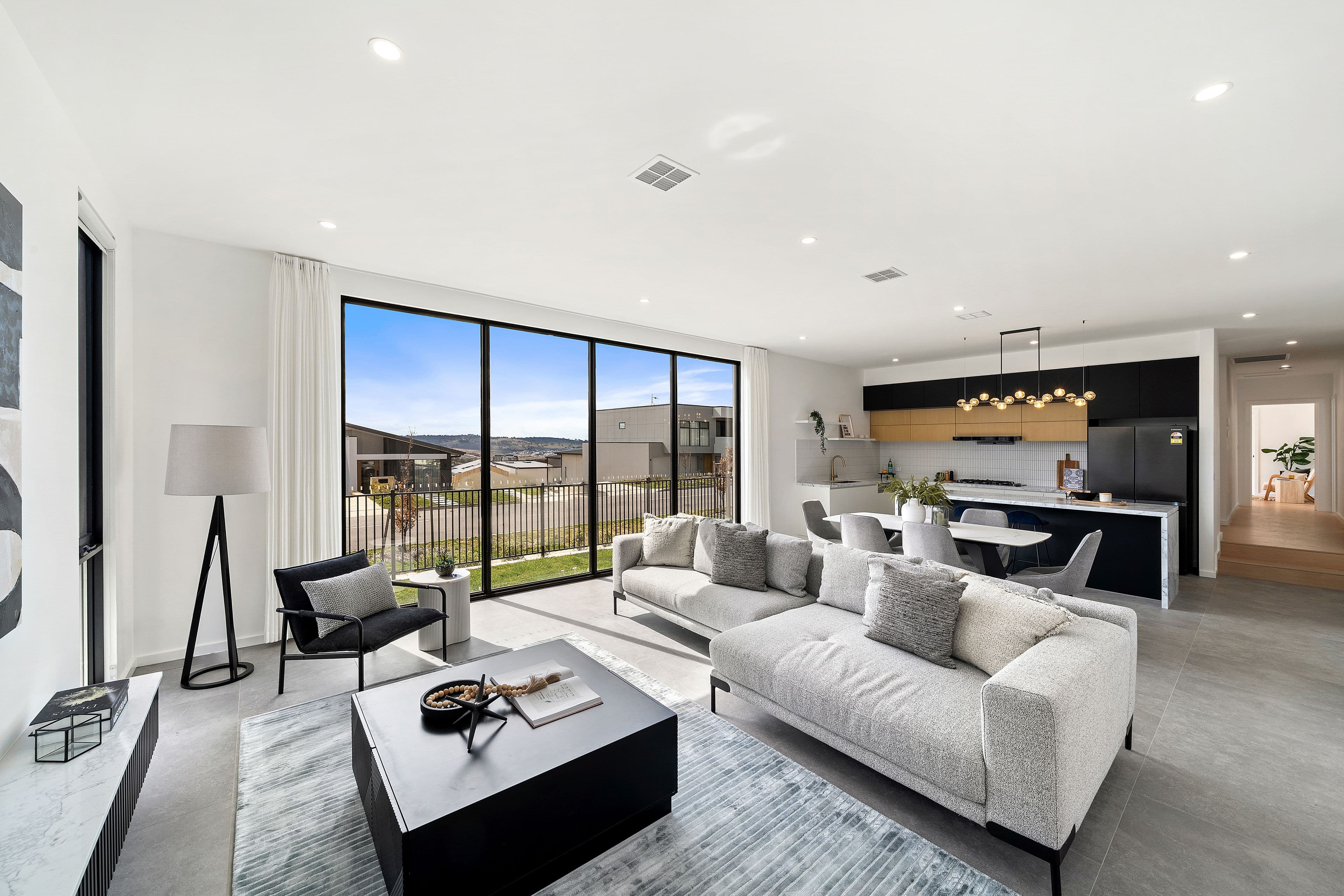 2 Rosanove Crescent, DENMAN PROSPECT ACT 2611, Denman Prospect - Thumbnail 3