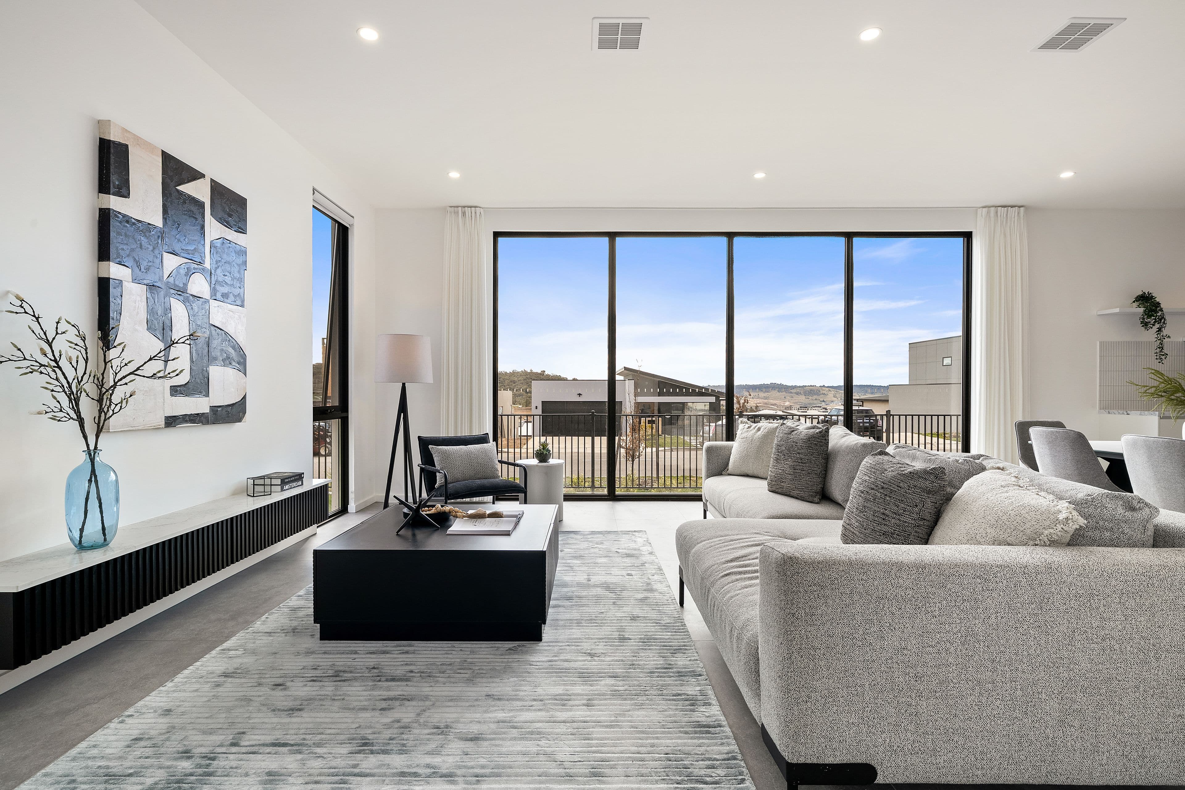 2 Rosanove Crescent, DENMAN PROSPECT ACT 2611, Denman Prospect - Thumbnail 4
