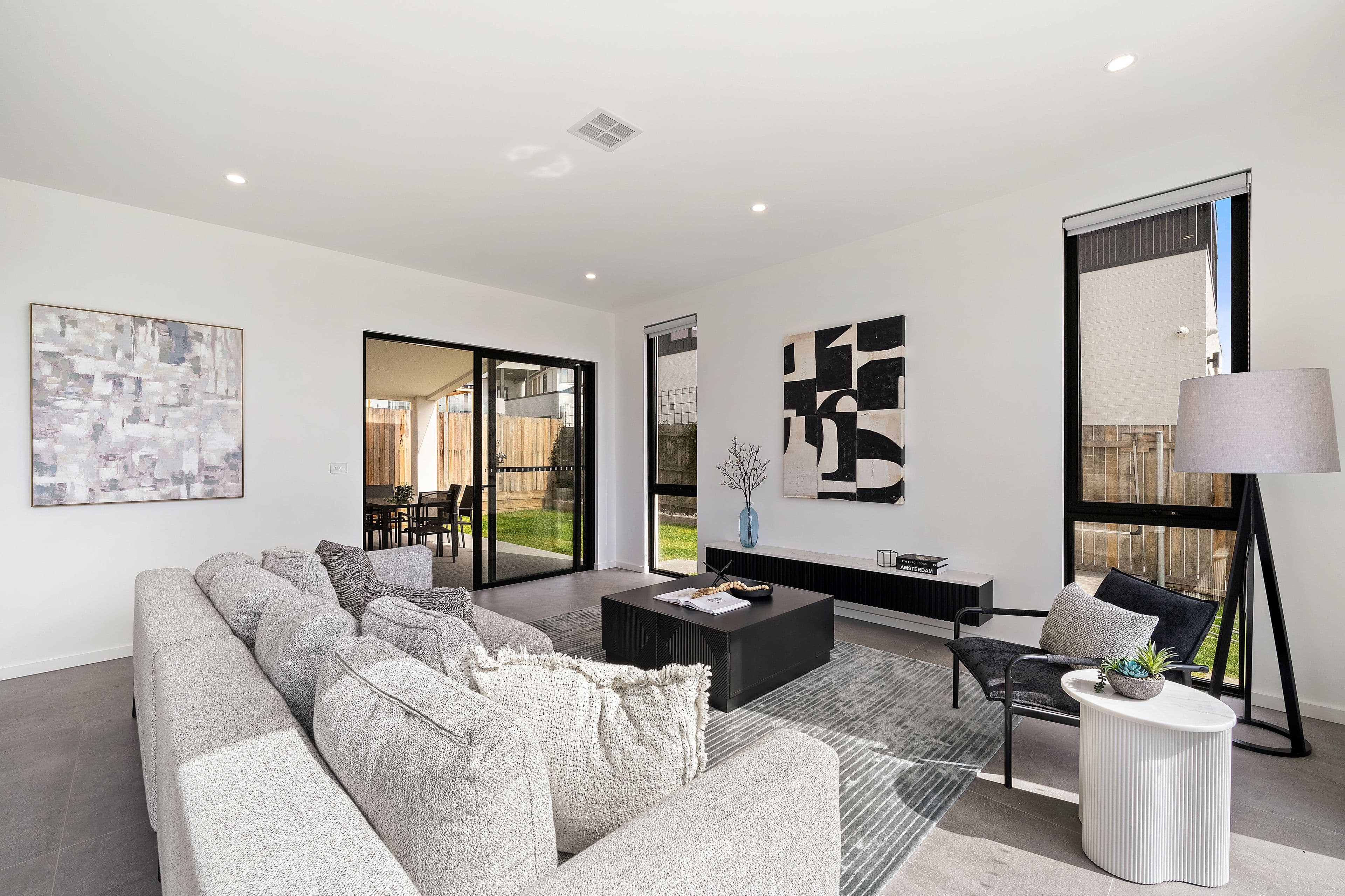 2 Rosanove Crescent, DENMAN PROSPECT ACT 2611, Denman Prospect - Thumbnail 5