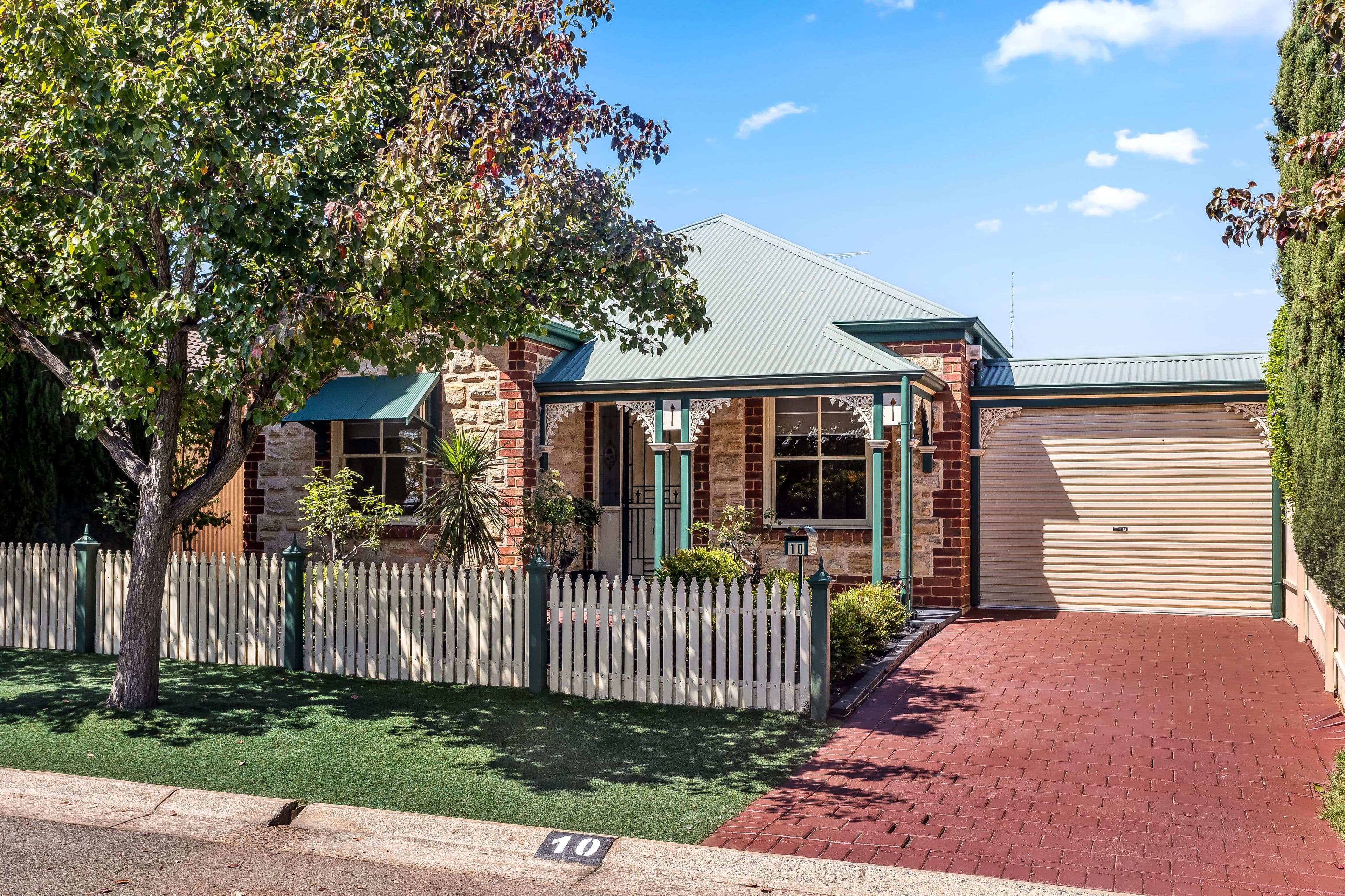 10 Thistleton Court, Greenwith SA 5125, Greenwith - Thumbnail 2
