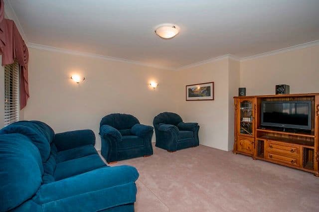 48 Cotherstone Road, KALAMUNDA WA 6076, Kalamunda - Thumbnail 2