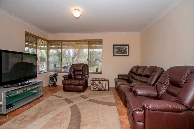 48 Cotherstone Road, KALAMUNDA WA 6076, Kalamunda - Thumbnail 5