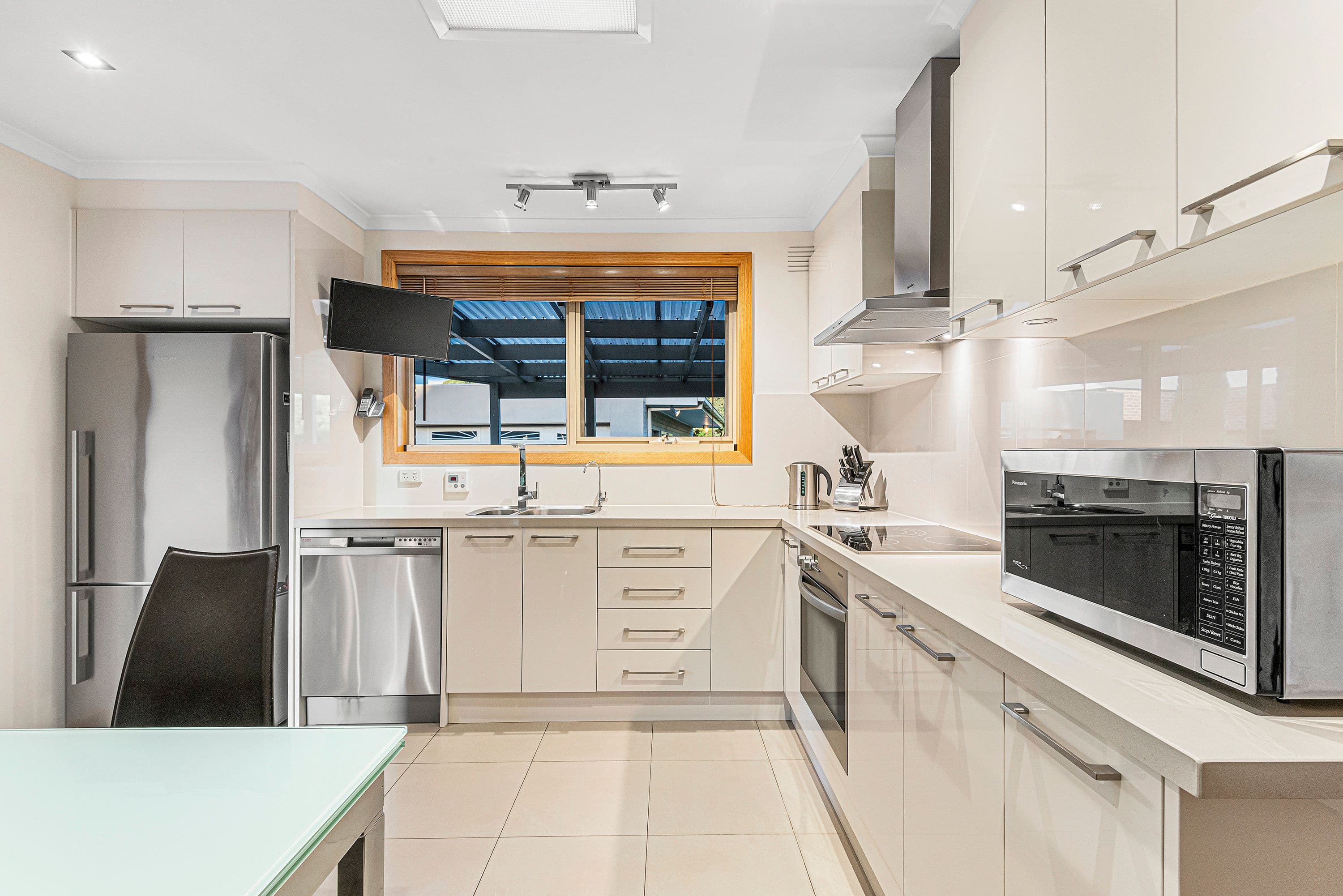 63 Albany Drive, Mulgrave VIC 3170, Mulgrave - Thumbnail 2
