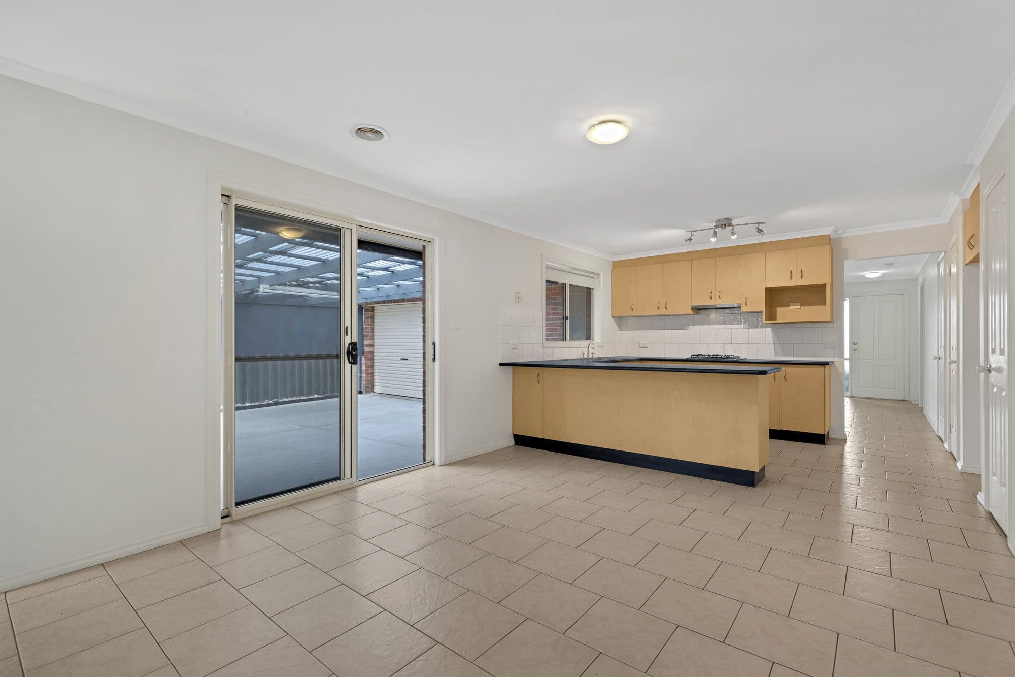 802 Armstrong Road, Manor Lakes VIC 3024, Manor Lakes - Thumbnail 3