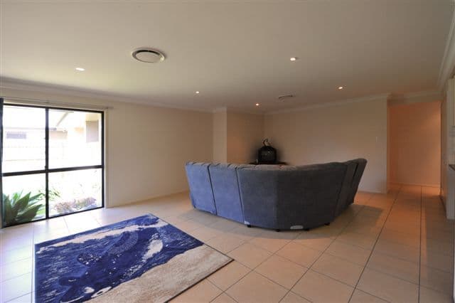 30 McClymont Drive, RANGEVILLE QLD 4350, Rangeville - Thumbnail 3