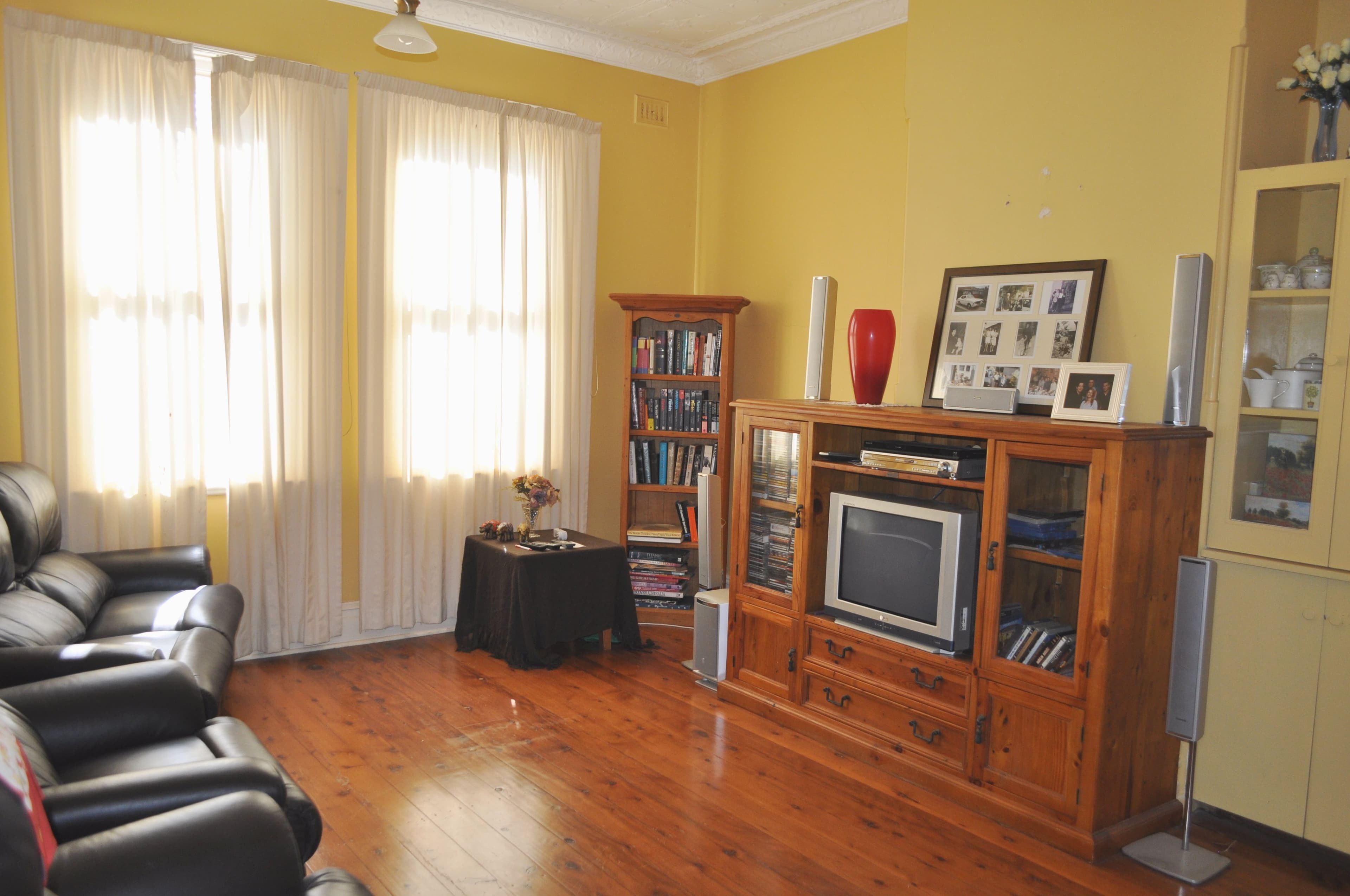 15 Parker Street, Cootamundra - Thumbnail 3