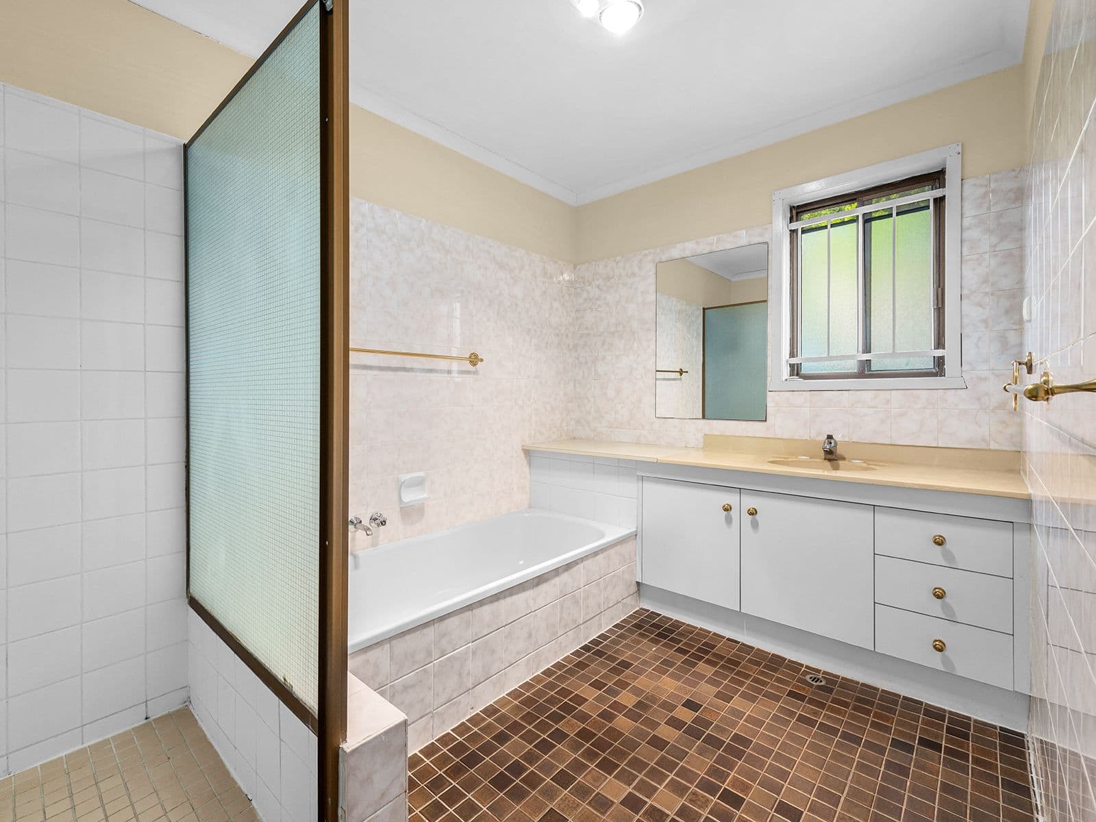 52 Thomas Street, Camp Hill QLD 4152, Camp Hill - Thumbnail 6