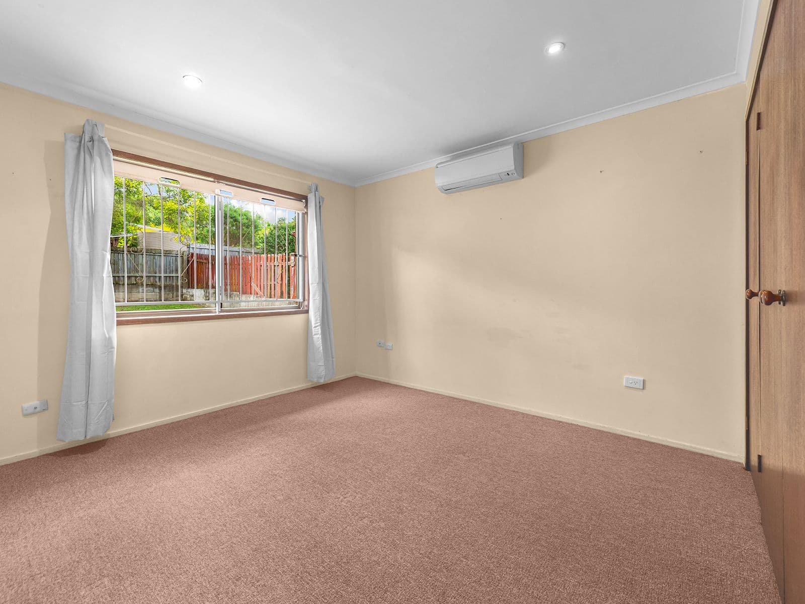 52 Thomas Street, Camp Hill QLD 4152, Camp Hill - Thumbnail 7