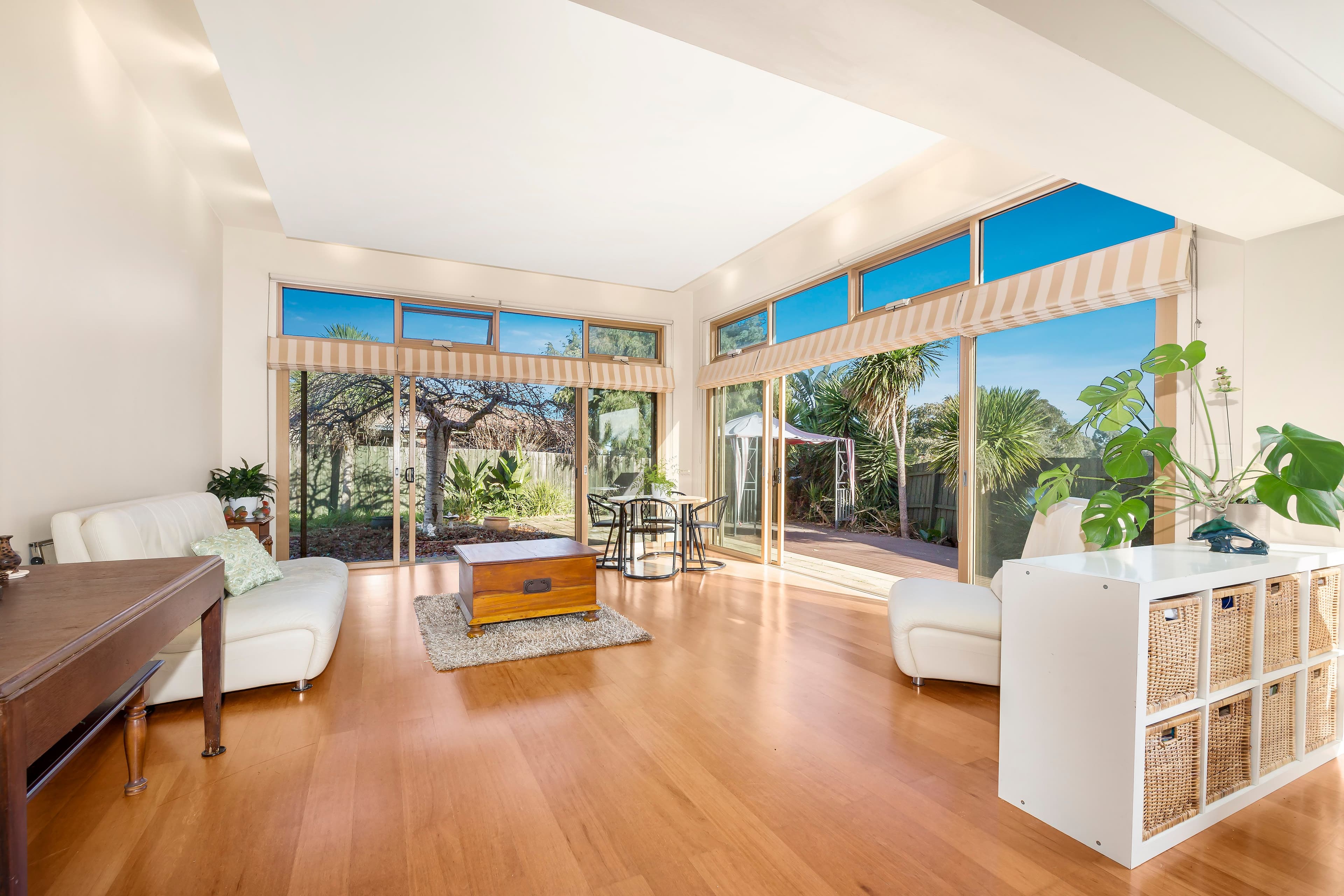 15 McLaughlin Crescent, Mill Park VIC 3082, Mill Park - Thumbnail 4