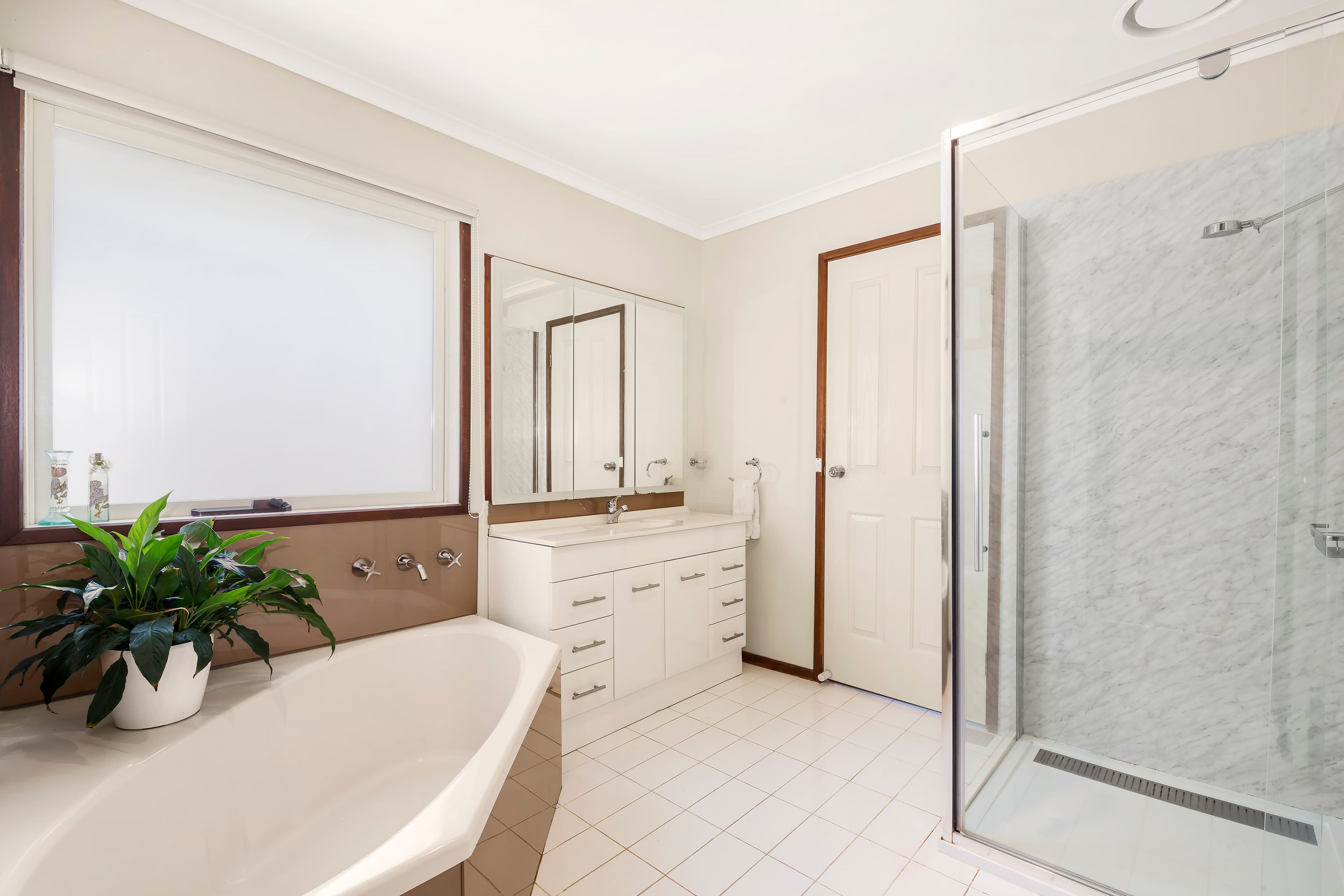 15 McLaughlin Crescent, Mill Park VIC 3082, Mill Park - Thumbnail 6