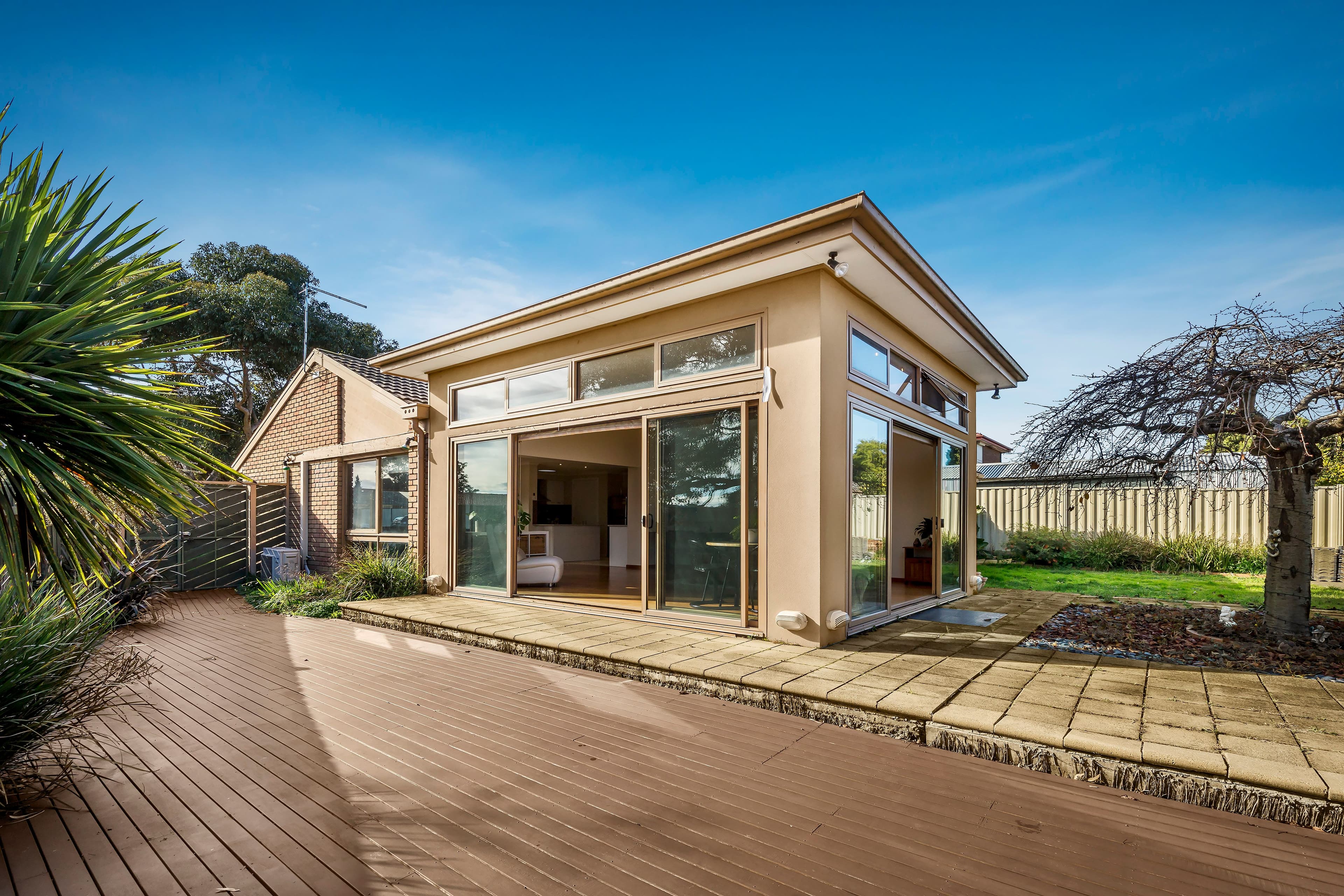 15 McLaughlin Crescent, Mill Park VIC 3082, Mill Park - Thumbnail 7