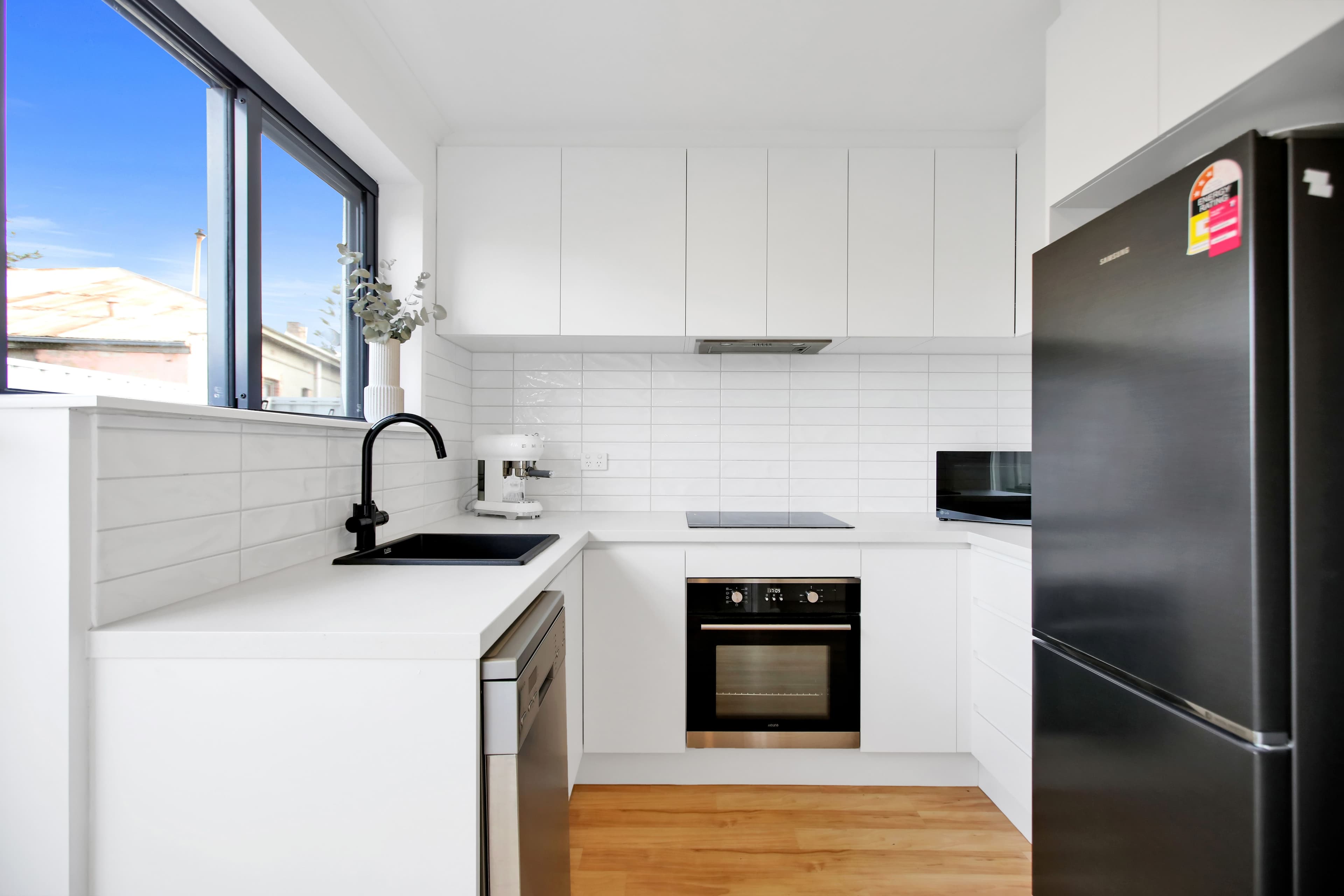 316 Seaview Road, Henley Beach SA 5022, Henley Beach - Thumbnail 7