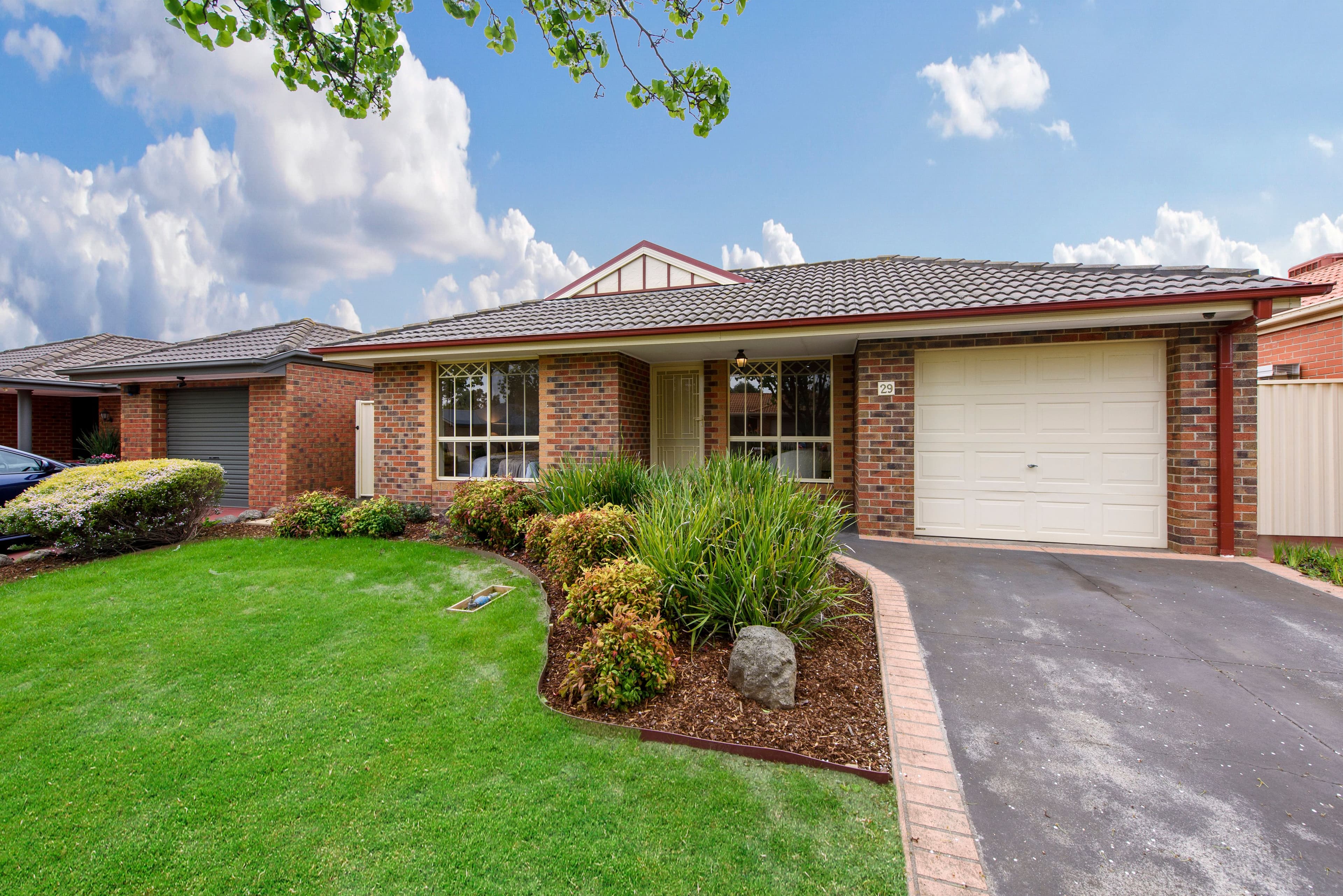 29 Kyneton Circuit, Caroline Springs VIC 3023, Caroline Springs - Image 1