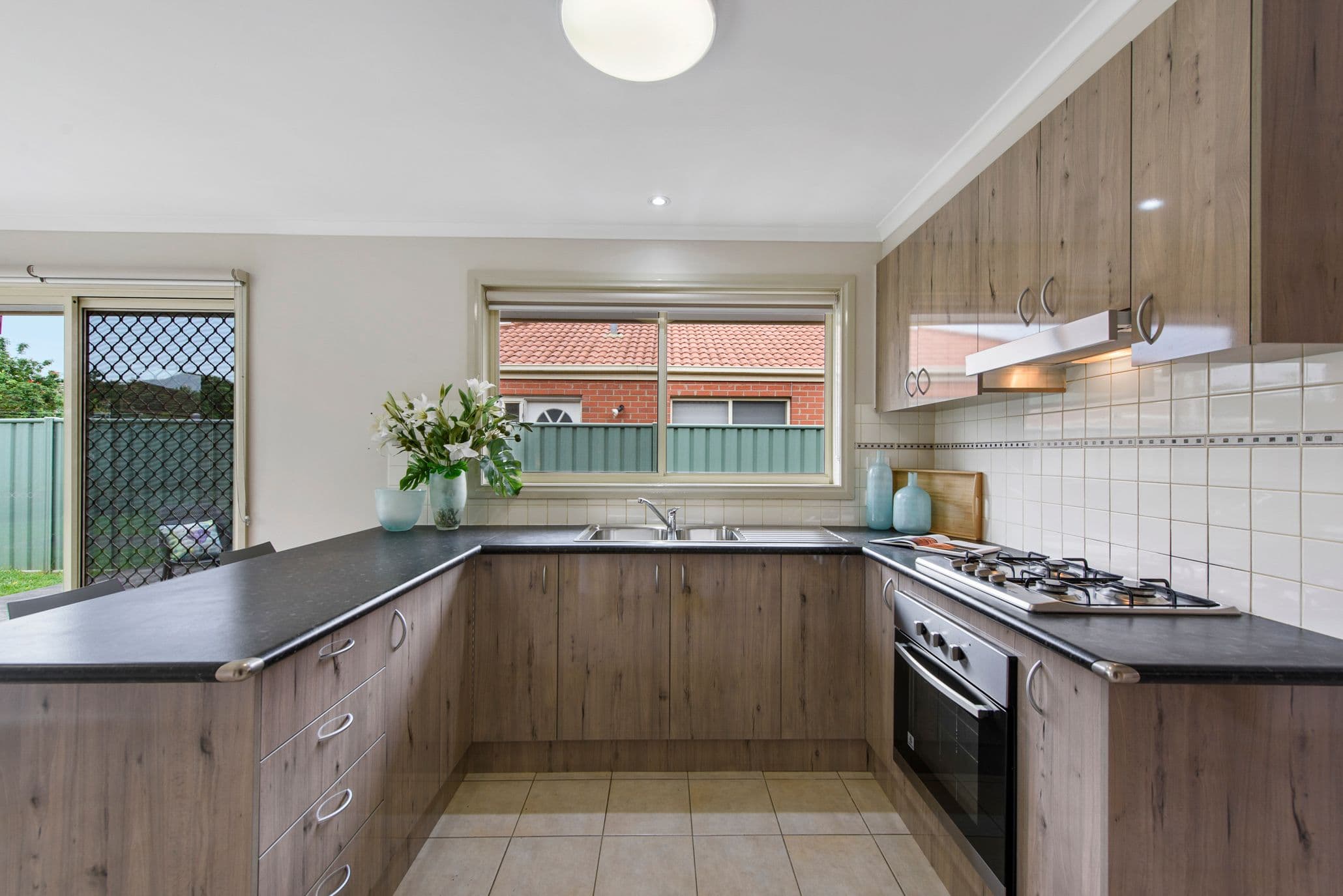 29 Kyneton Circuit, Caroline Springs VIC 3023, Caroline Springs - Thumbnail 6