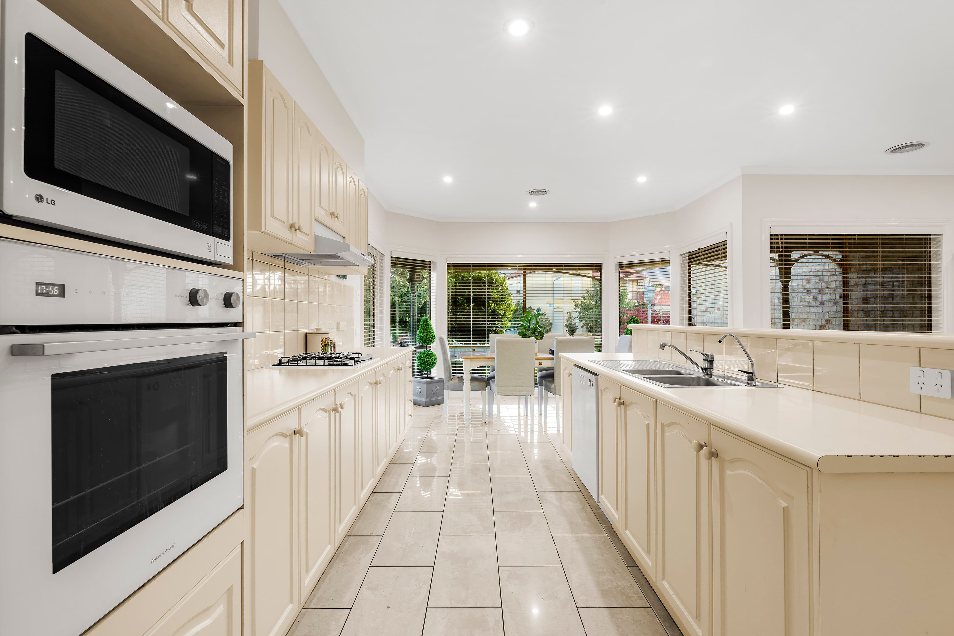 1 Bundy Place, Mill Park VIC 3082, Mill Park - Thumbnail 3