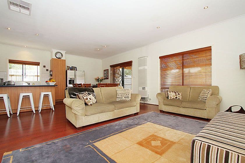 21 Community Crescent, SOUTH MORANG VIC 3752, South Morang - Thumbnail 4