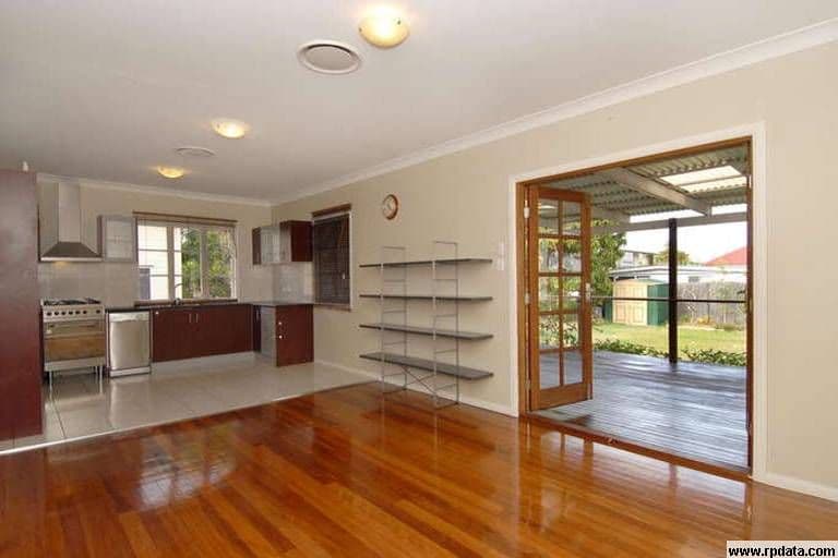 39 Dawson Road, UPPER MOUNT GRAVATT QLD 4122, Upper Mount Gravatt - Thumbnail 2