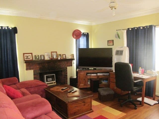 102 Francis Street, BEACHLANDS WA 6530, Beachlands - Thumbnail 3