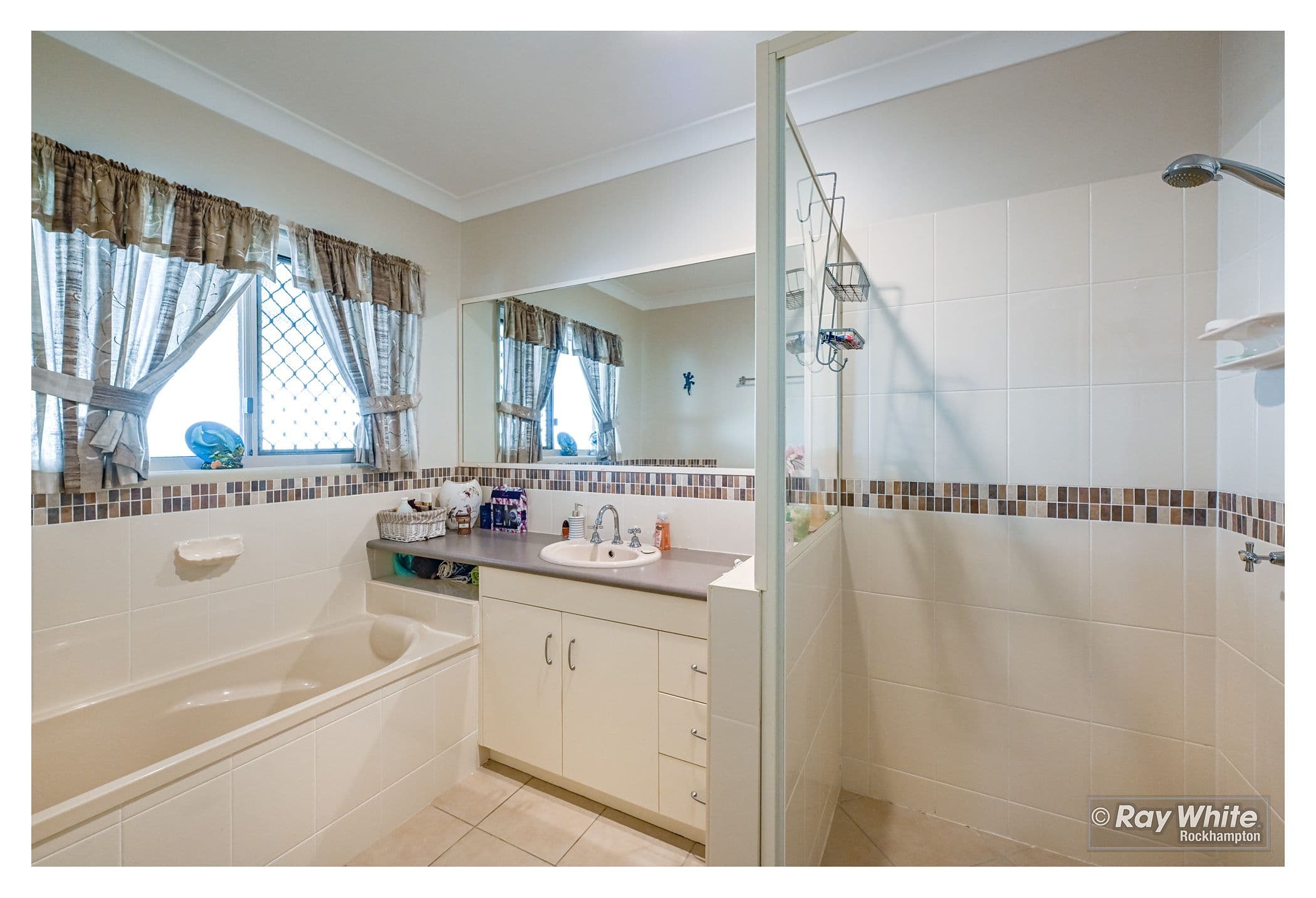 15 Maddison Avenue, Rockyview QLD 4701, Rockyview - Thumbnail 6