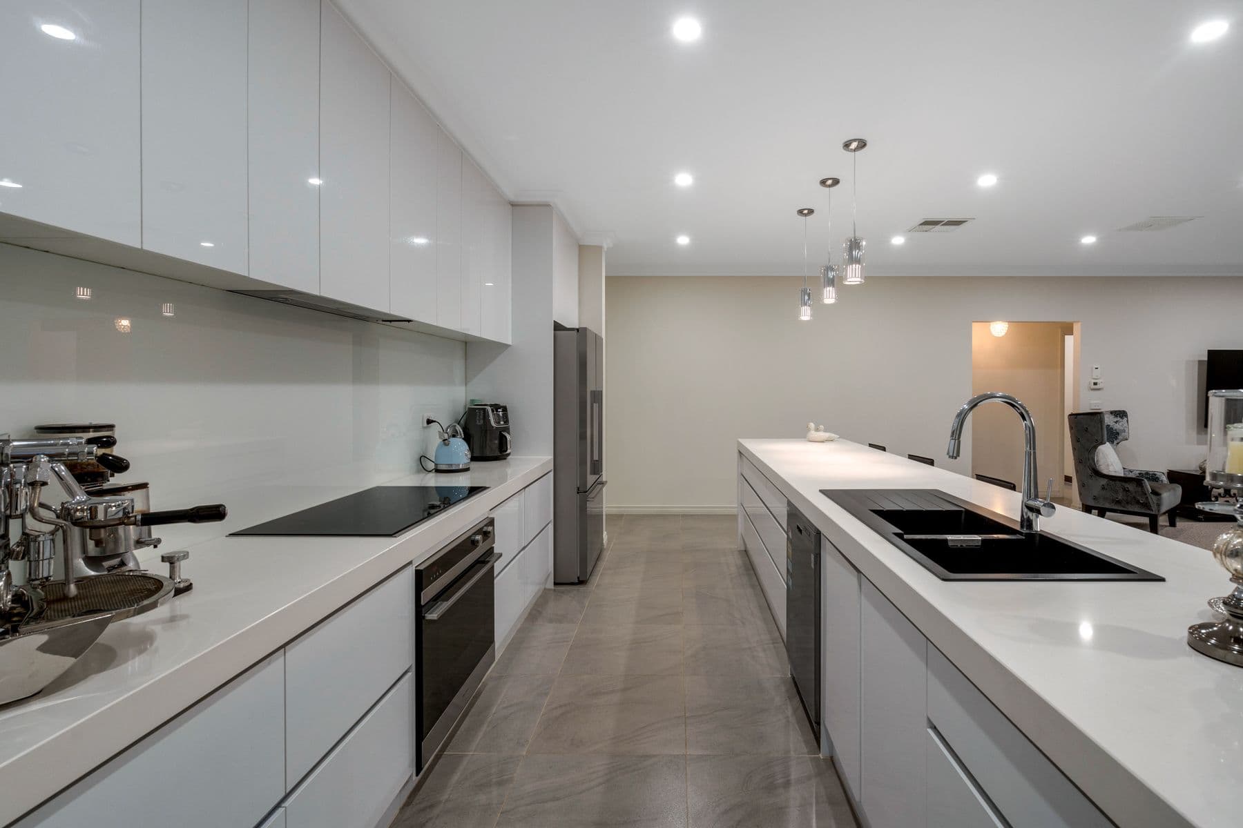 2 Silverwood Drive, Greenvale VIC 3059, Greenvale - Thumbnail 4