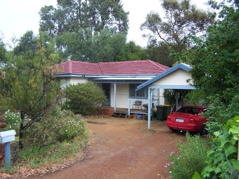 18 Peet Road, KALAMUNDA WA 6076, Kalamunda - Image 1