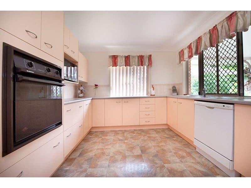 4 Beaumont Drive, FRENCHVILLE QLD 4701, Frenchville - Thumbnail 7