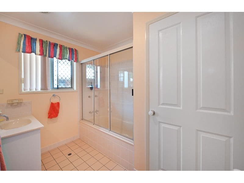 4 Beaumont Drive, FRENCHVILLE QLD 4701, Frenchville - Thumbnail 8
