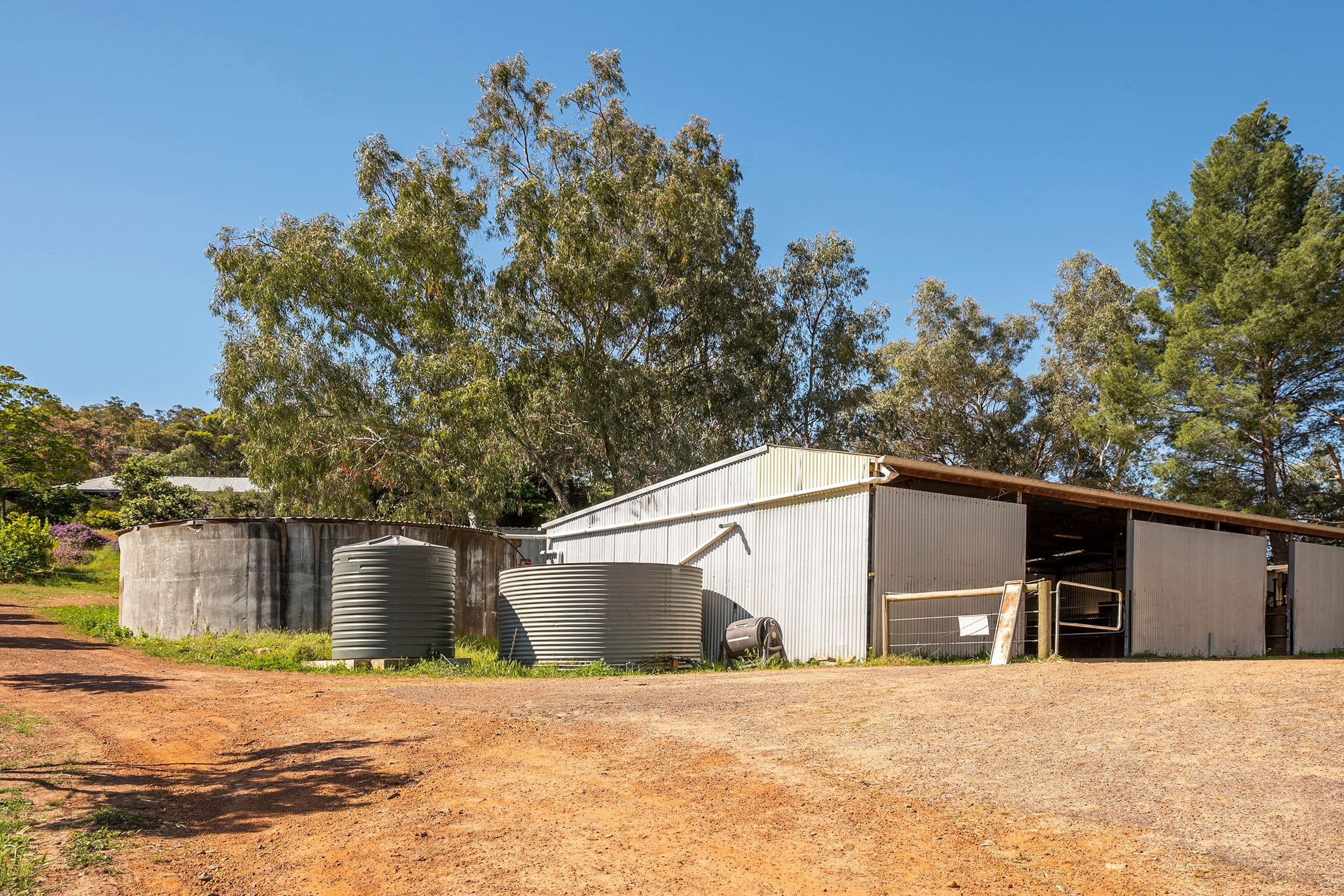 835 CHITTERING Road, Bullsbrook WA 6084, Bullsbrook - Thumbnail 4