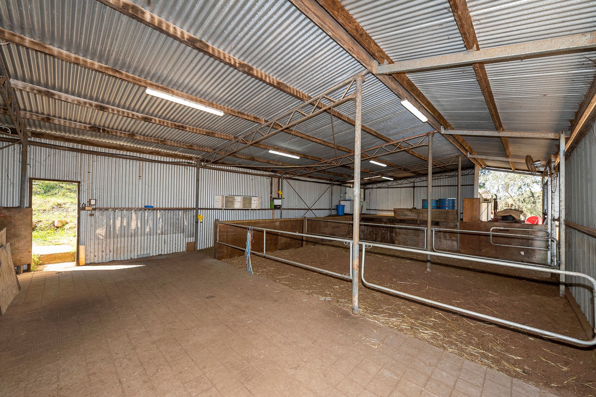 835 CHITTERING Road, Bullsbrook WA 6084, Bullsbrook - Thumbnail 5