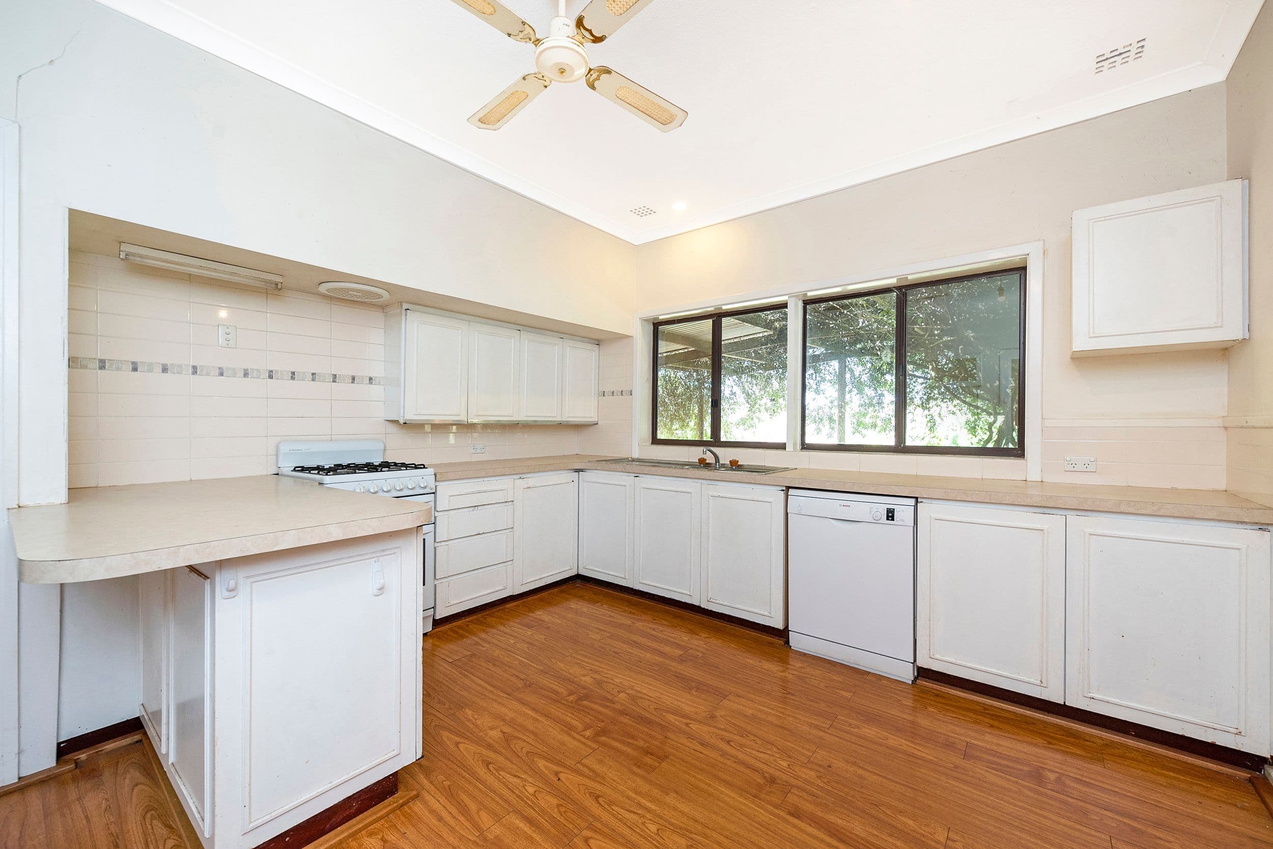 835 CHITTERING Road, Bullsbrook WA 6084, Bullsbrook - Thumbnail 8
