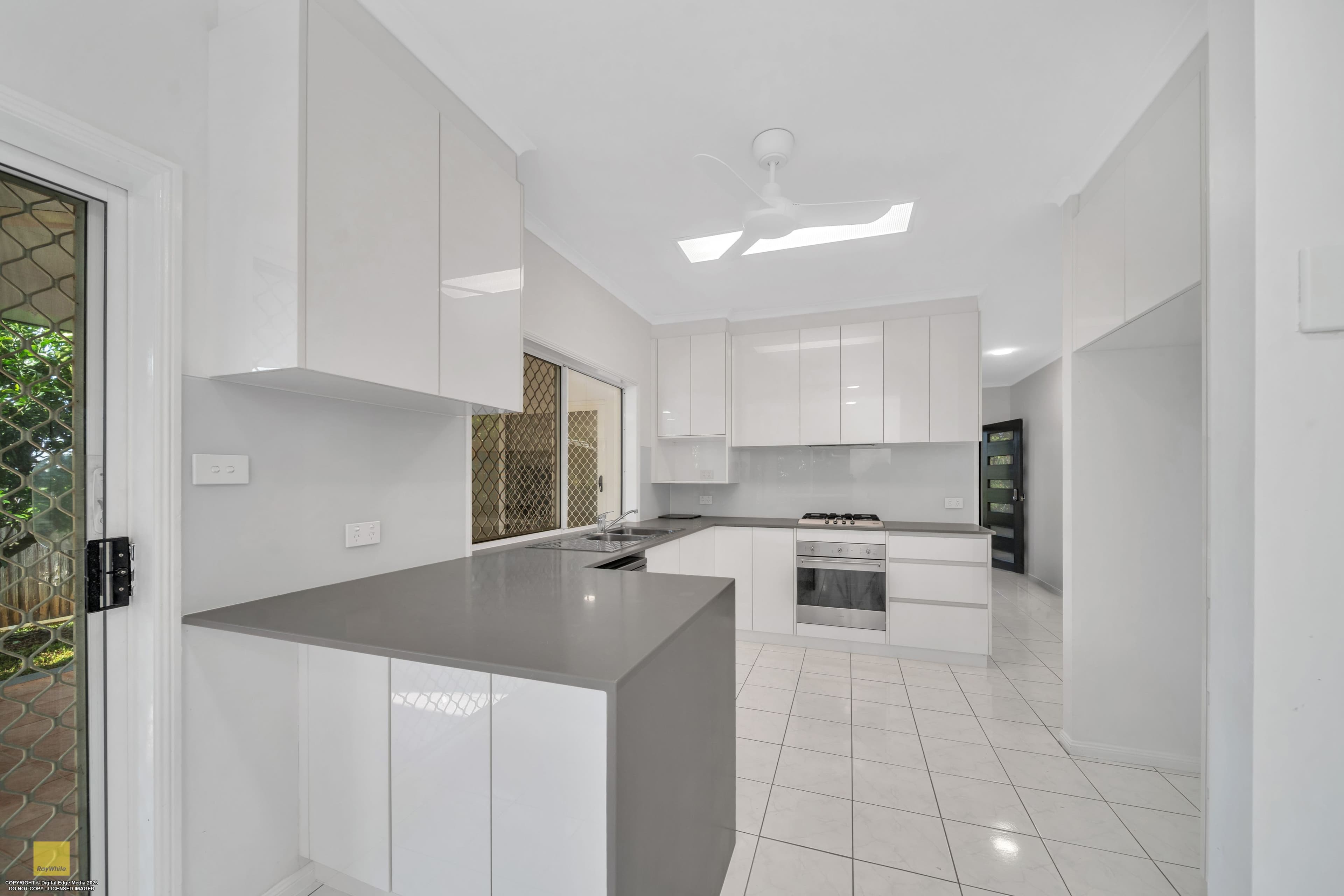 8 Bowen Street, Mount Sheridan QLD 4868, Mount Sheridan - Thumbnail 5