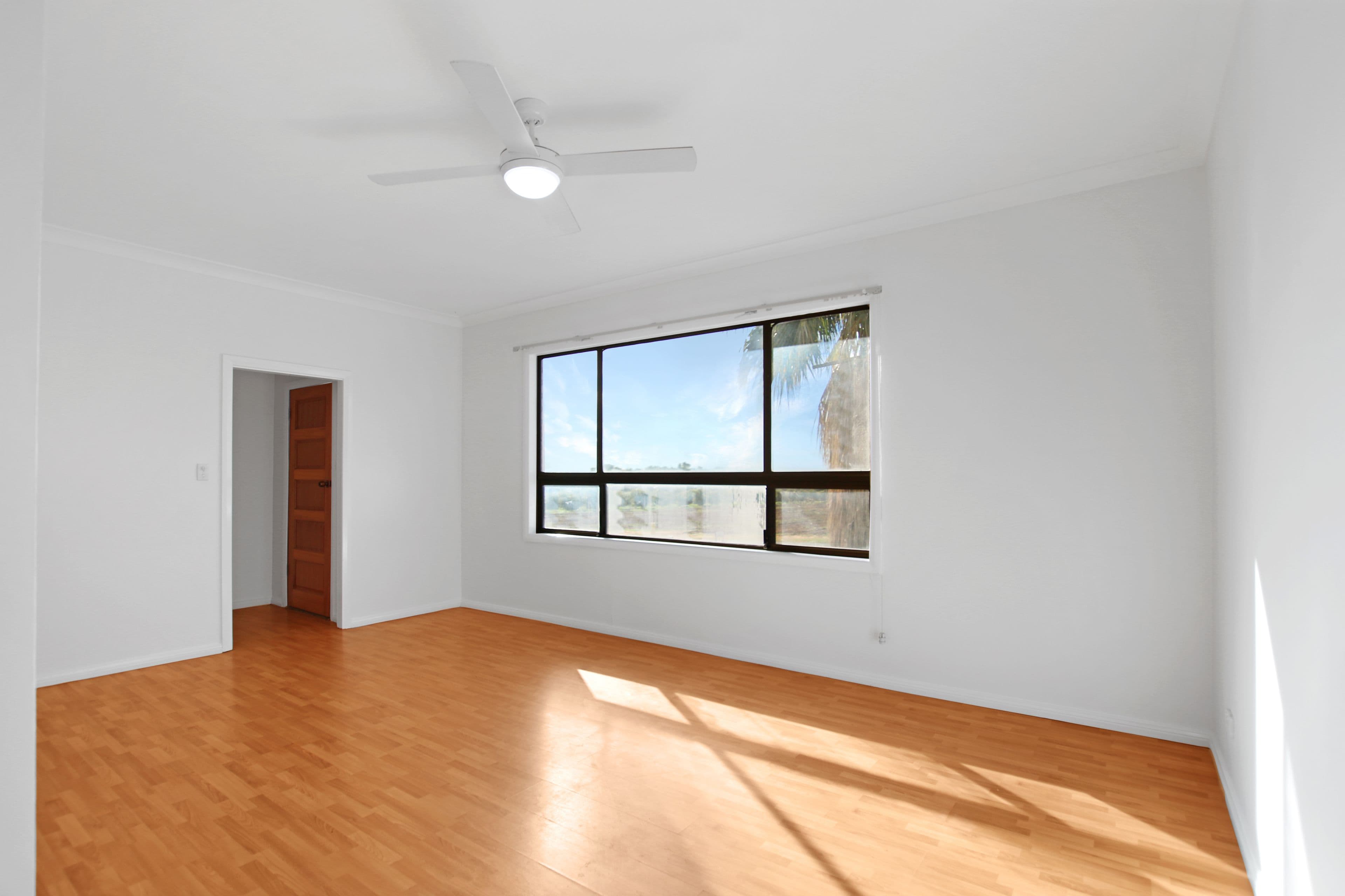 4 Isaacson Street, Golden Heights SA 5322, Golden Heights - Thumbnail 2