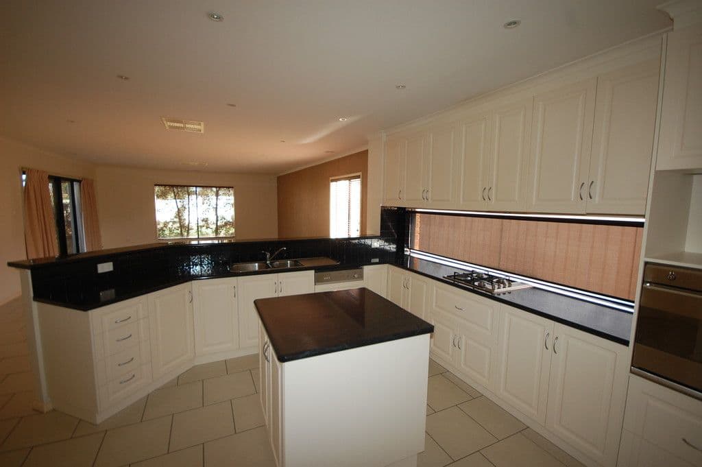 4 Dussin Street, Griffith NSW 2680, Griffith - Thumbnail 6