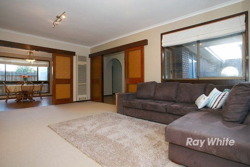 8 Fenfield Street, CRANBOURNE VIC 3977, Cranbourne - Thumbnail 7