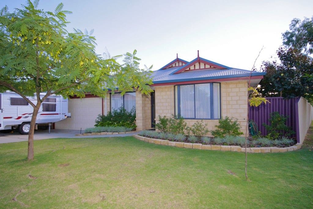 17 Springview Circle, BEECHBORO WA 6063, Beechboro - Thumbnail 2