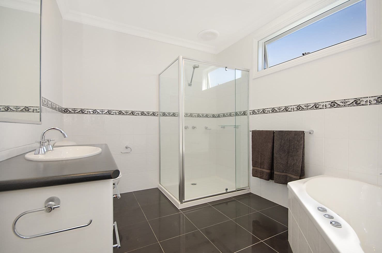 17 Pope Street, HAMILTON VIC 3300, Hamilton - Thumbnail 8