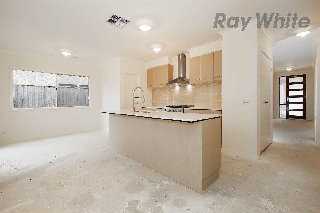 11 Fireside Avenue, Point Cook VIC 3030, Point Cook - Thumbnail 2