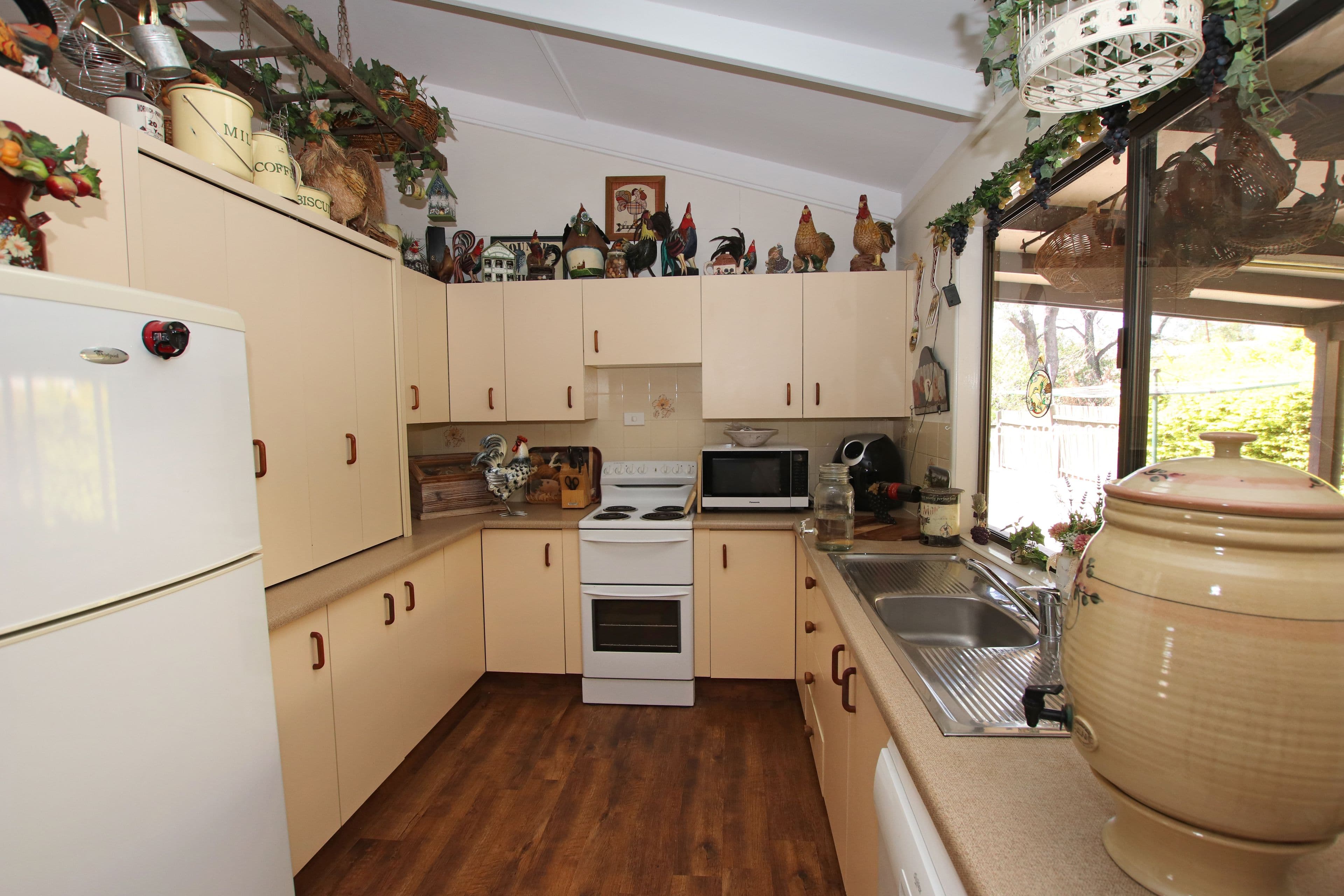 9 Lawrence Street, Biloela QLD 4715, Biloela - Thumbnail 3