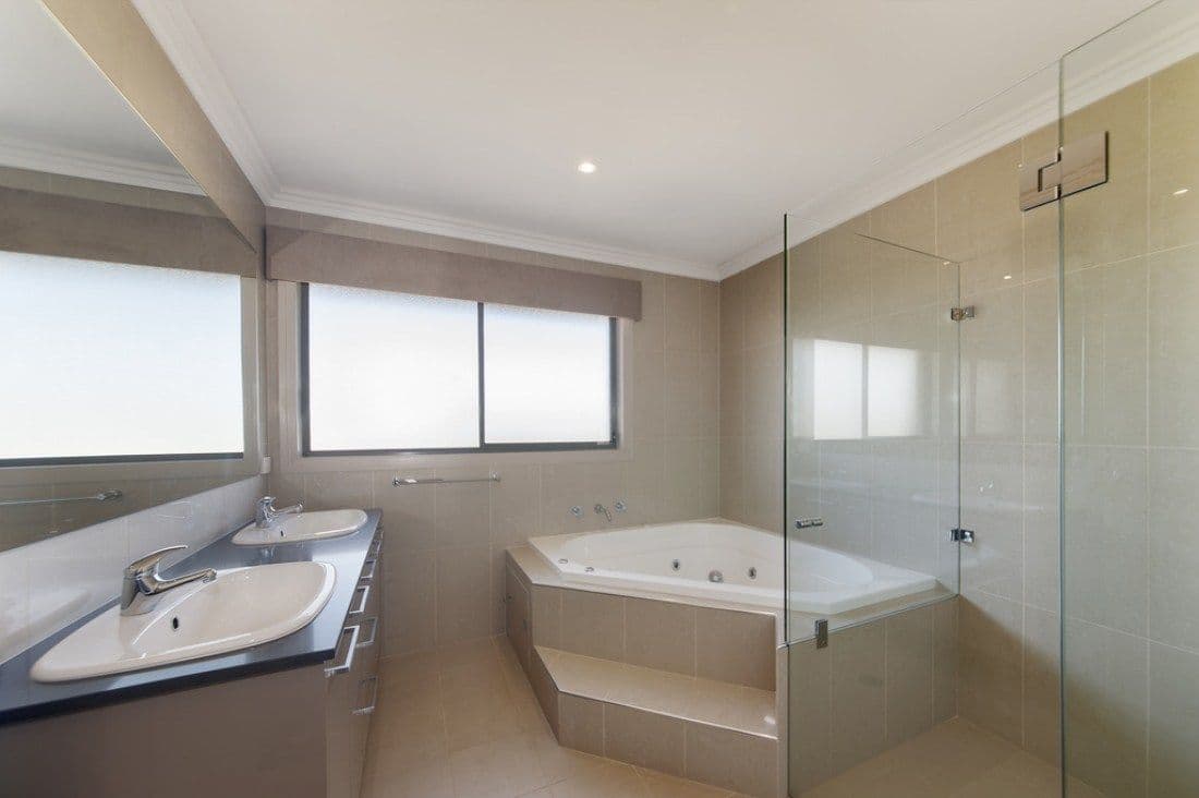 241 Cedar Road, Casula NSW 2170, Casula - Thumbnail 7