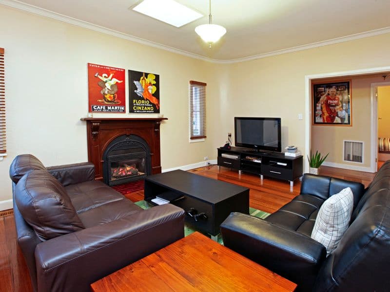 147  West Fyans Street, NEWTOWN VIC 3220, Newtown - Thumbnail 3