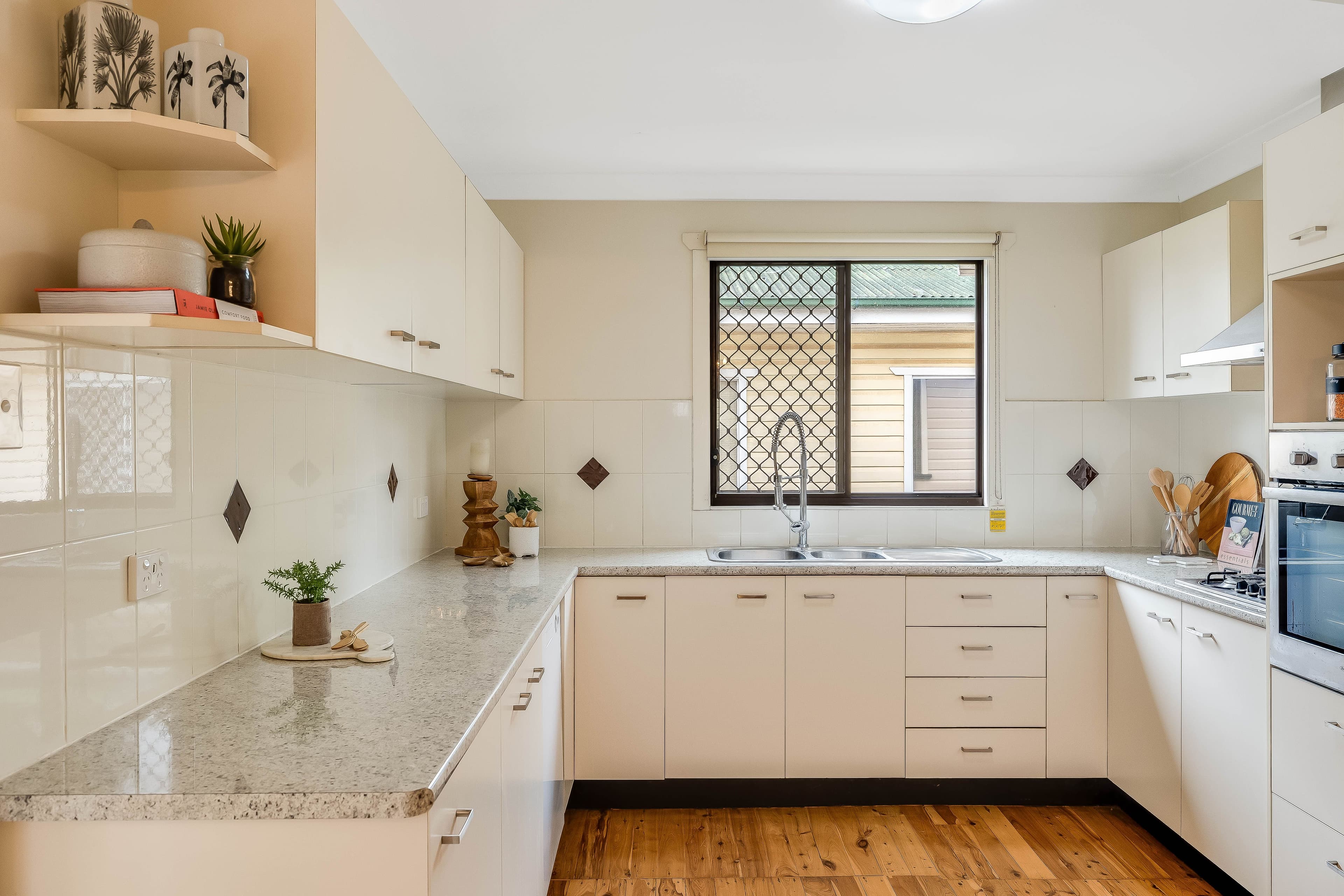230 Geddes Street, Centenary Heights QLD 4350, Centenary Heights - Thumbnail 8