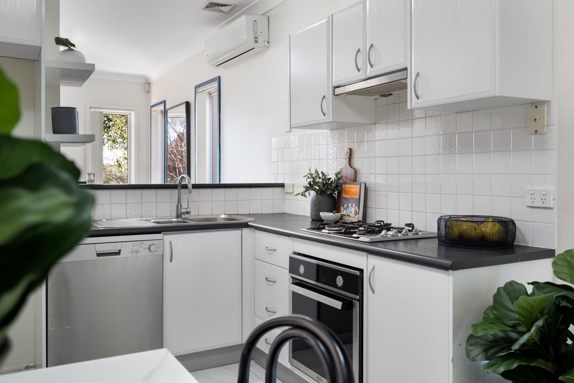 25 ST Simon Close, Blair Athol NSW 2560, Blair Athol - Thumbnail 5