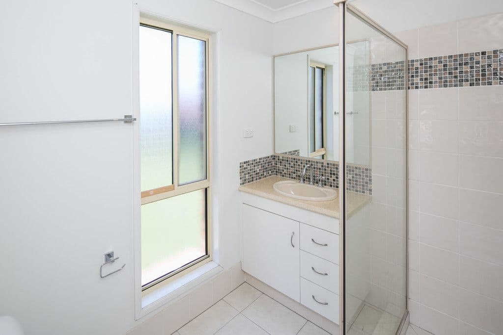 18 Mada Drive, Upper Coomera QLD 4209, Upper Coomera - Thumbnail 8