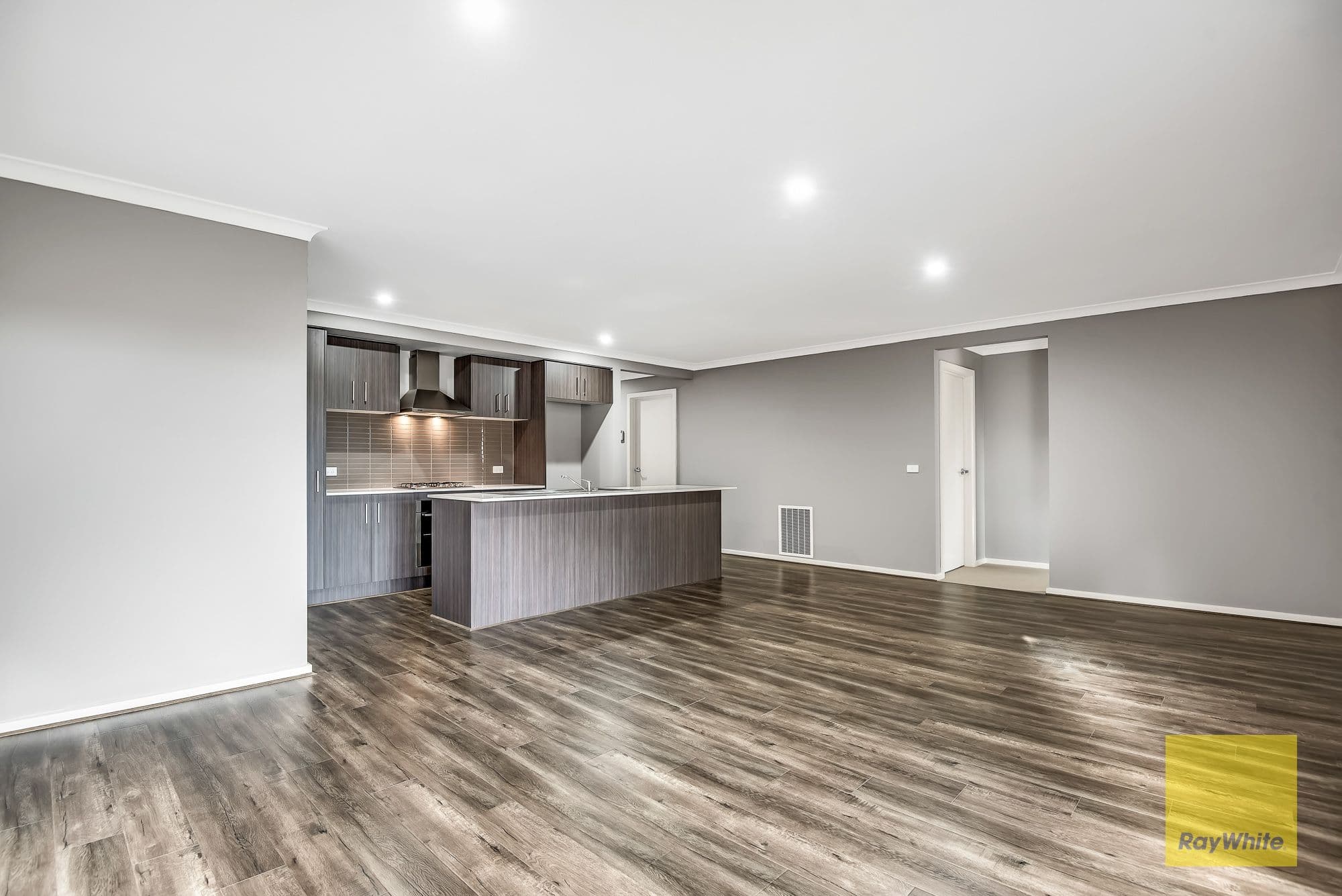 19 Crilly Street, Tarneit VIC 3029, Tarneit - Thumbnail 4
